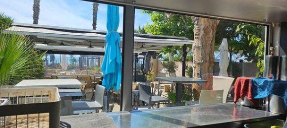 400m² Commercial property in La Ciotat, France No. 286442 8