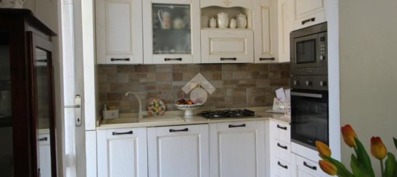 3 rooms Apartment in San Giuliano Terme, Italy No. 300300 5