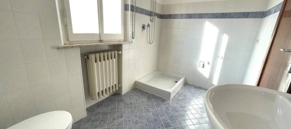 3 rooms Apartment in Rimini, Italy No. 113004 14