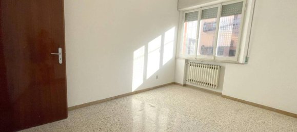 3 rooms Apartment in Rimini, Italy No. 113004 16