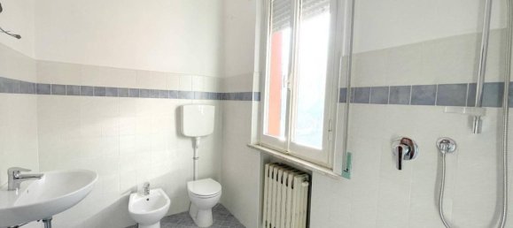 3 rooms Apartment in Rimini, Italy No. 113004 13