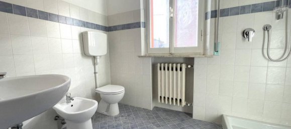 3 rooms Apartment in Rimini, Italy No. 113004 12