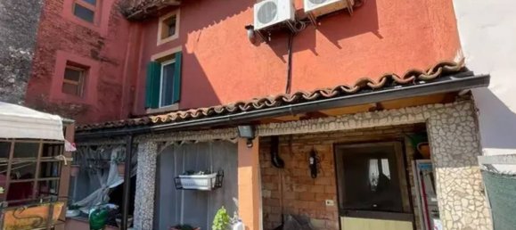 Apartamento de 3 habitaciónes en Udine, Italy No. 120072 3