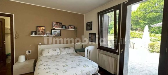 3 غرف نوم فيلا في Azzate, Italy رقم 83114 28