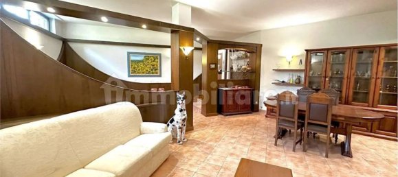 3 غرف نوم فيلا في Azzate, Italy رقم 83114 21