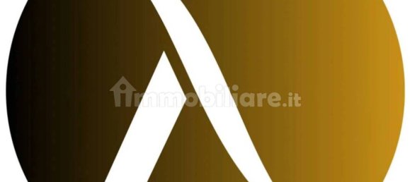 3 غرف نوم فيلا في Azzate, Italy رقم 83114 39