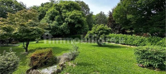 3 غرف نوم فيلا في Azzate, Italy رقم 83114 13