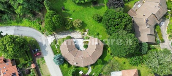 3 غرف نوم فيلا في Azzate, Italy رقم 83114 5