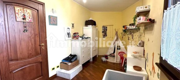 3 غرف نوم فيلا في Azzate, Italy رقم 83114 33