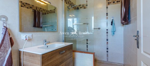 6 bedrooms House in Arona, Spain No. 25447 36