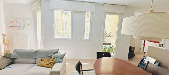 3 bedrooms Apartment in Madrid, Spain No. 155987 9