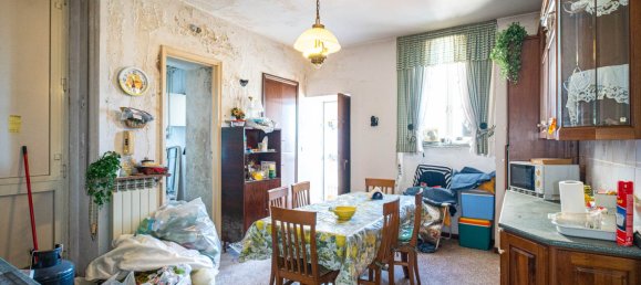 4 غرف نوم شقة في Giarre, Italy رقم 53621 22