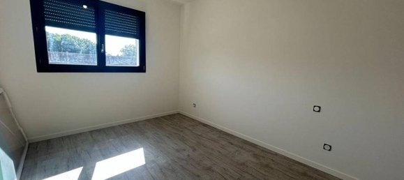 3 Schlafzimmer Haus in Saint-Romain-la-Motte, France, Nr. 361693 4