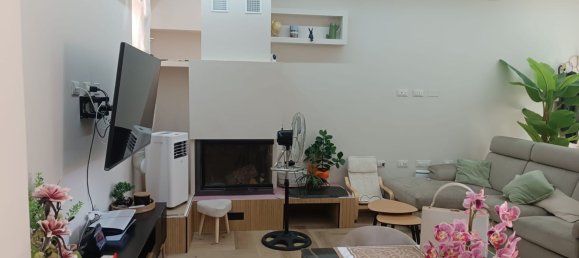 5 bedrooms Apartment in Poggibonsi, Italy No. 319560 4