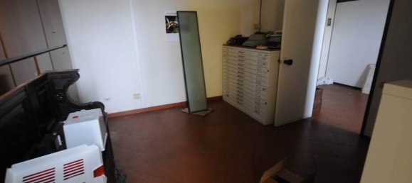 Apartamento T3 em Pistoia, Italy N.º 164417 3
