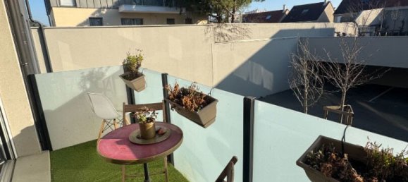 Apartamento de 3 dormitorios en Pantin, France No. 128784 3