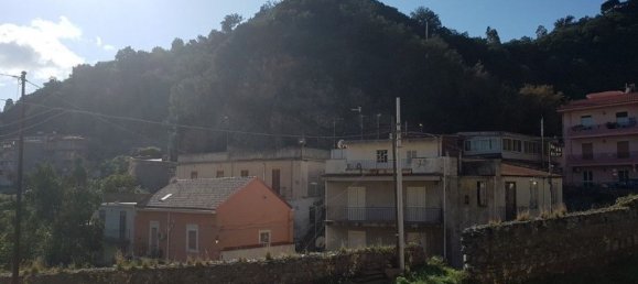 3 غرف نوم شقة في Messina, Italy رقم 313140 9