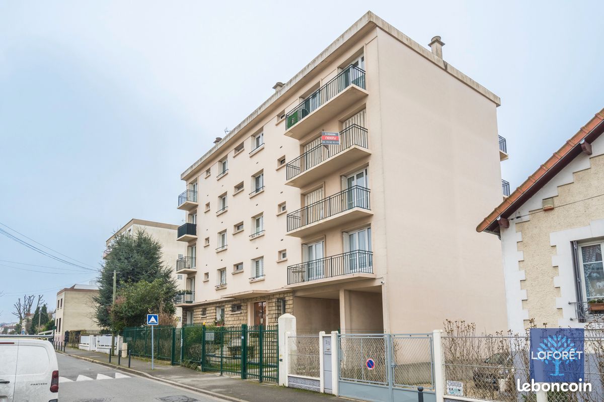 1 Schlafzimmer Wohnung in Les Pavillons-sous-Bois, France, Nr. 165540