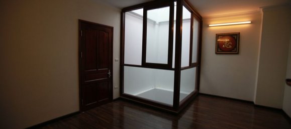 5 bedrooms Villa in Long Bien, Vietnam No. 4974 10