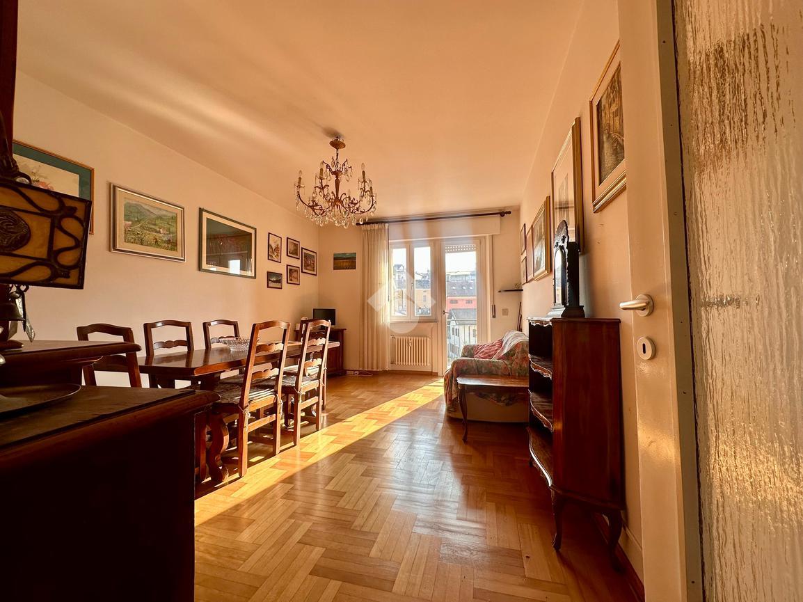 3غرفة شقة في Udine, Italy رقم 13132