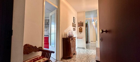 3غرفة شقة في Udine, Italy رقم 13132 2