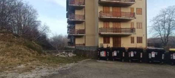 1 bedroom Apartment in Tizzano Val Parma, Italy No. 308584 2