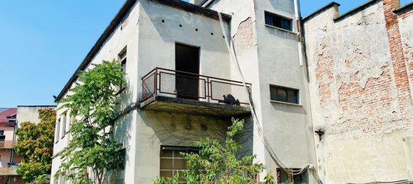 Здание 273м² в Милан, Италия № 338560 2