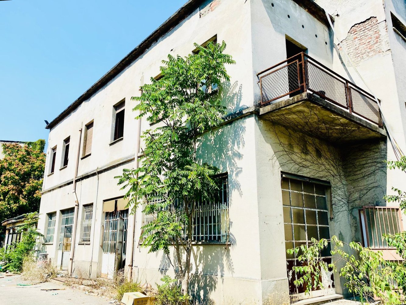 Здание 273м² в Милан, Италия № 338560