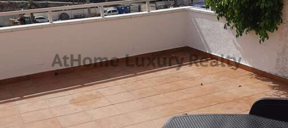 Apartamento de 2 dormitorios en Adeje, Spain No. 27110 2