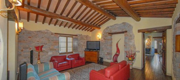 6 Schlafzimmer Villa in Umbertide, Italy, Nr. 57187 5