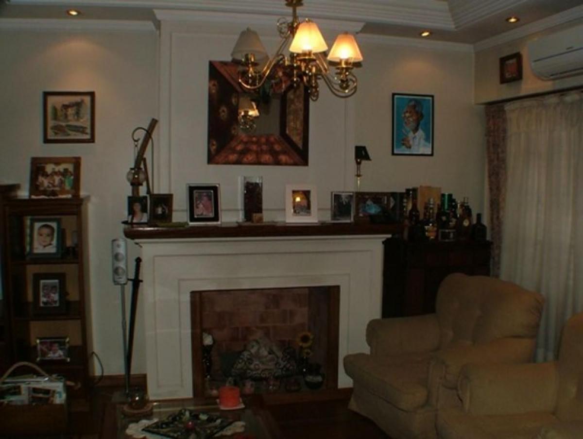 Casa T3 em Esteban Echeverria, Argentina N.º 9469