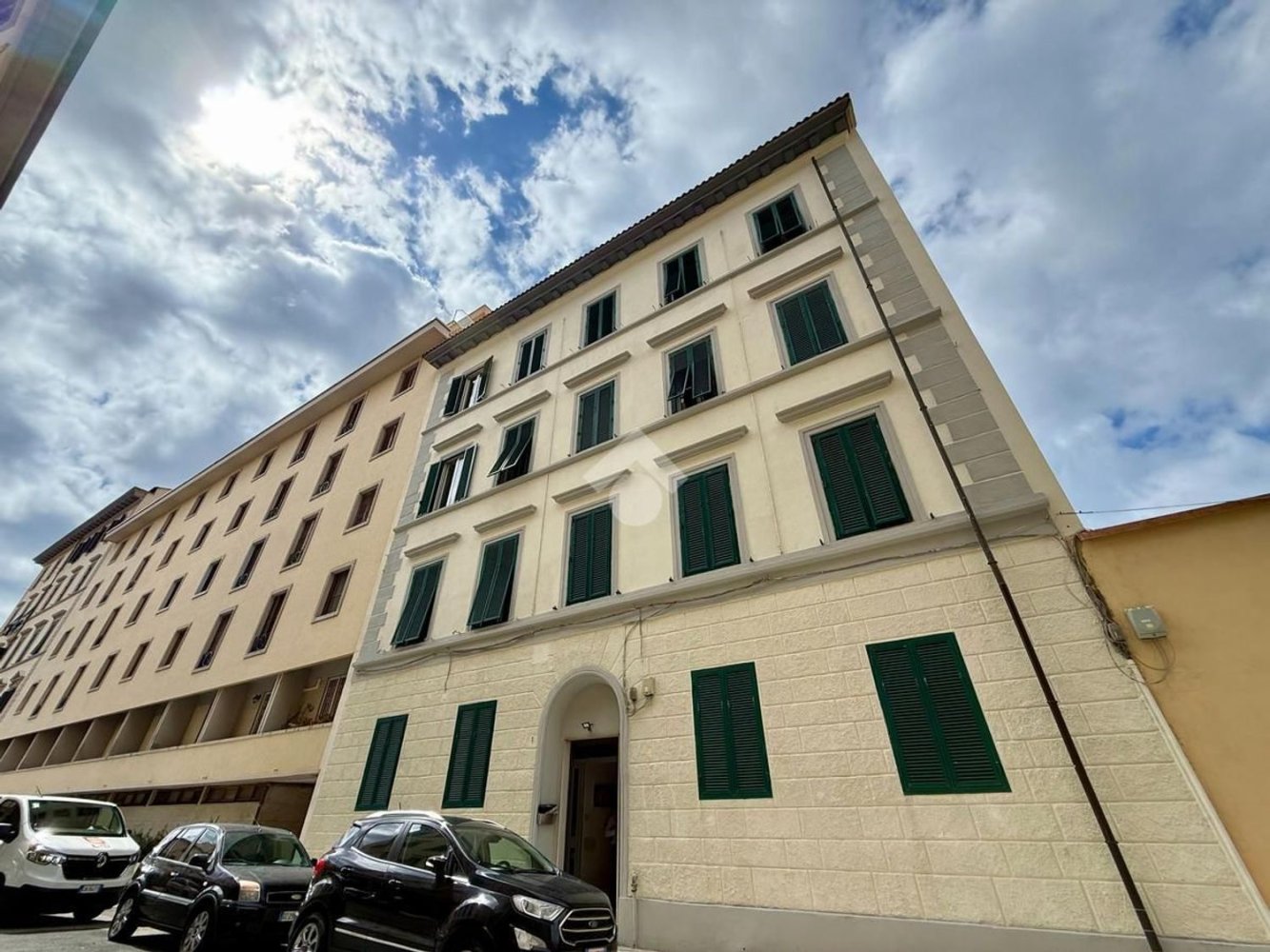 4 bedrooms Apartment in Livorno, Italy No. 318714