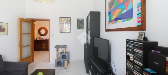 4 bedrooms Apartment in Livorno, Italy No. 318714 10