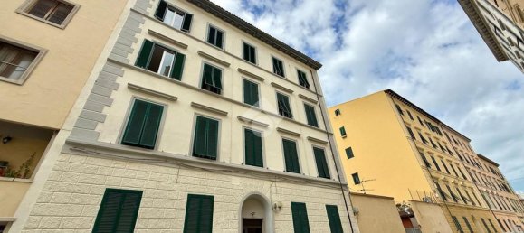 4 bedrooms Apartment in Livorno, Italy No. 318714 2