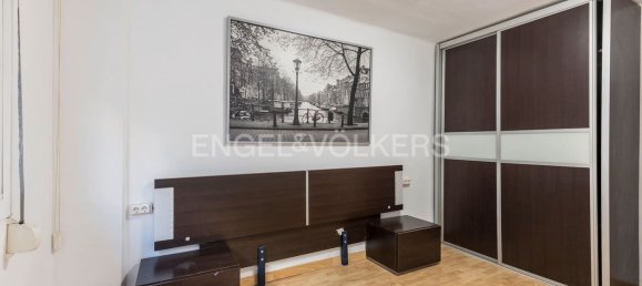 Квартира с 2 спальнями в Грасиа, Испания № 133545 4