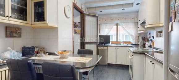 Квартира с 4 спальнями в Виго, Испания № 190395 3