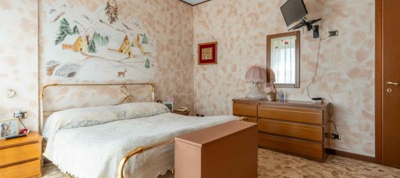 3 bedrooms Apartment in Milan, Italy No. 371591 21