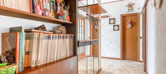 3 bedrooms Apartment in Milan, Italy No. 371591 16