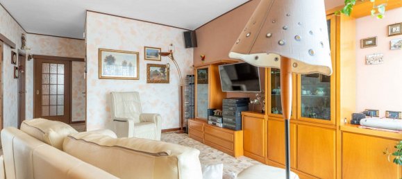 3 bedrooms Apartment in Milan, Italy No. 371591 5