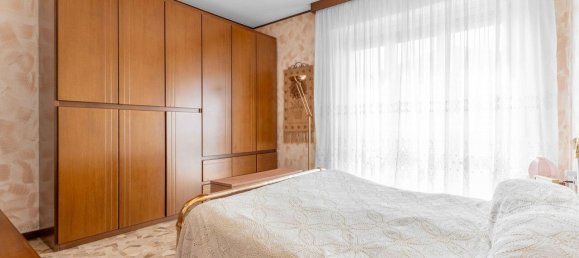 3 bedrooms Apartment in Milan, Italy No. 371591 23