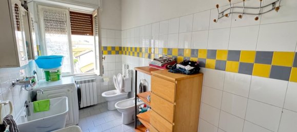 3 rooms Apartment in Busto Arsizio, Italy No. 283227 9
