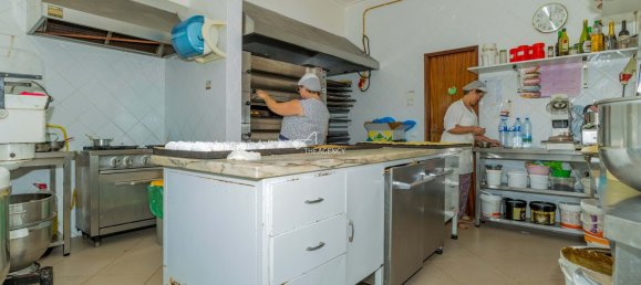 265m² Commercial property in Azinhal, Portugal No. 262462 17