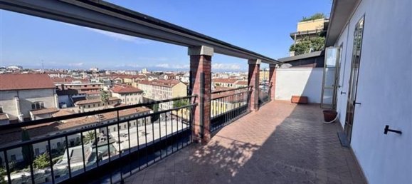 Apartamento T5 em Milan, Italy N.º 314215 5