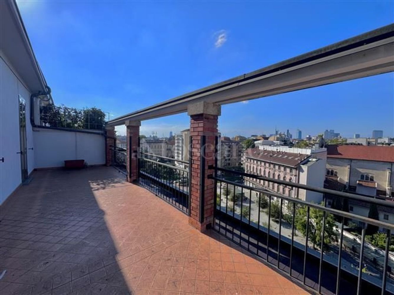 Apartamento T5 em Milan, Italy N.º 314215