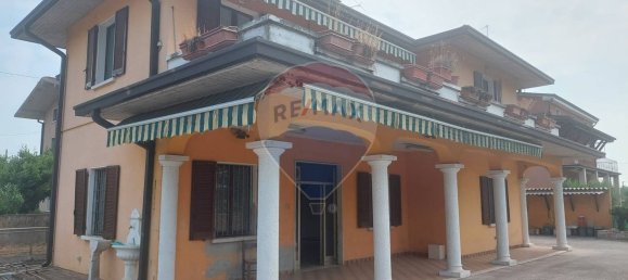 5 bedrooms House in Bagnolo Mella, Italy No. 365350 3