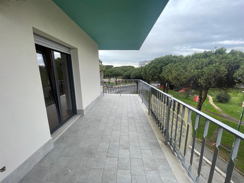 Apartamento de 4 habitaciónes en Anzio, Italy No. 178143