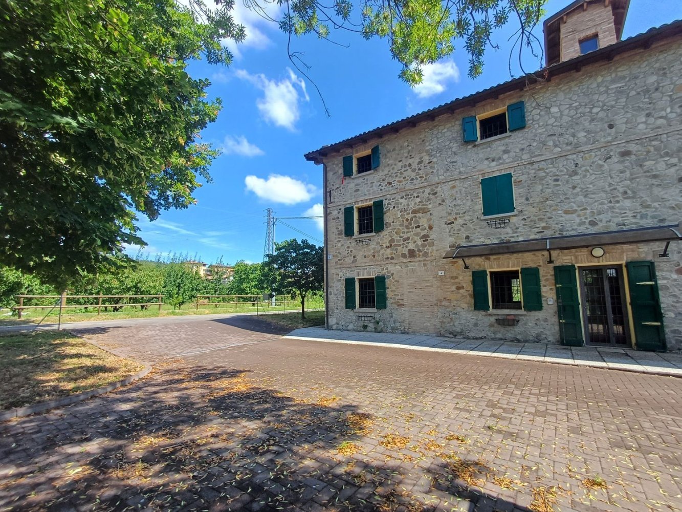 6 rooms House in Vignola, Italy No. 269344