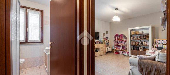 3 bedrooms Villa in Bibbiano, Italy No. 273385 17