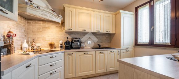 3 bedrooms Villa in Bibbiano, Italy No. 273385 11