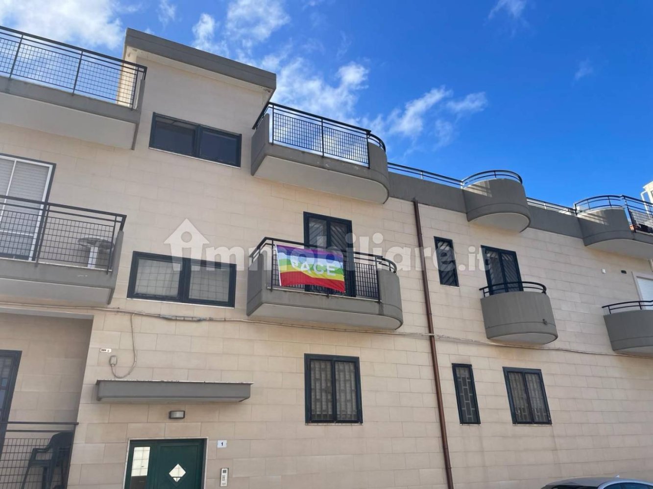 Квартира с 2 спальнями в Челламаре, Италия № 76356